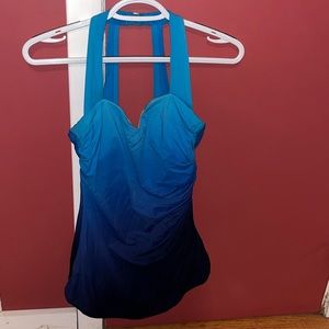 Land’s End Women’s Bathing Suit Sz 8 Slender Suit with Tummy Control